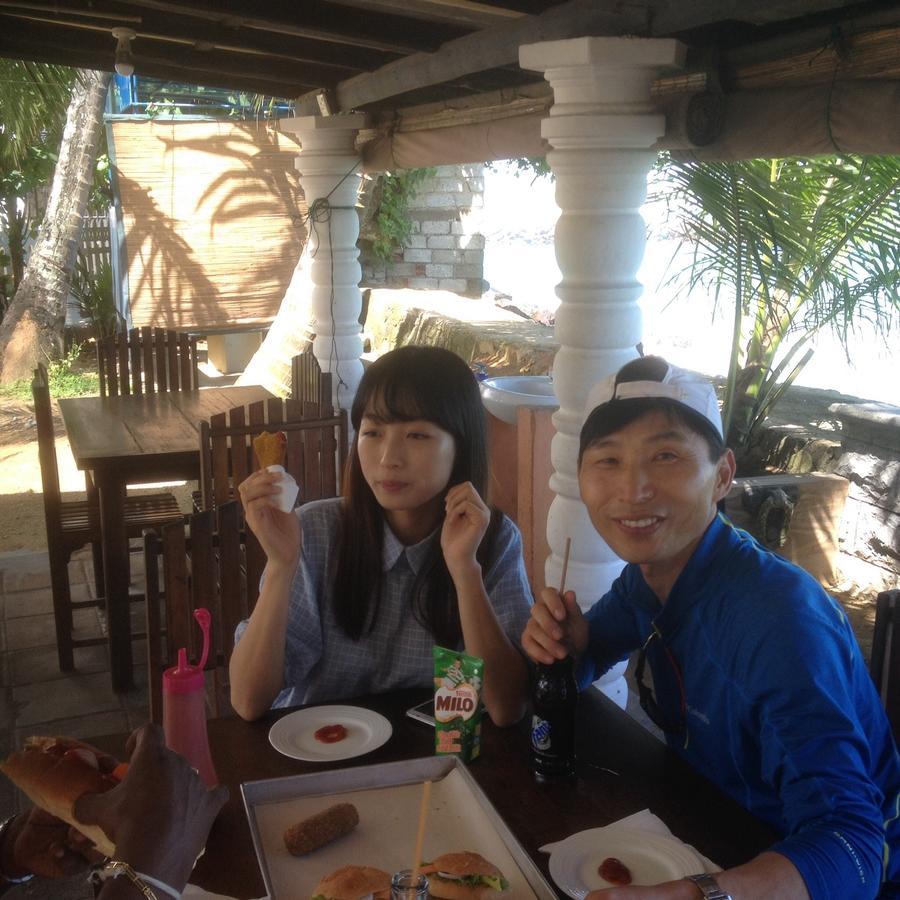 Sayurima Beach Hotel Ahangama Extérieur photo