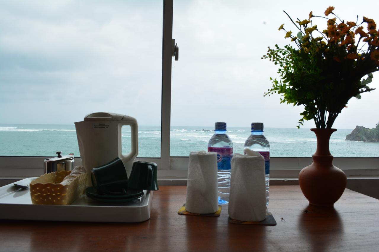 Sayurima Beach Hotel Ahangama Extérieur photo